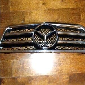 Mercedes front Grill